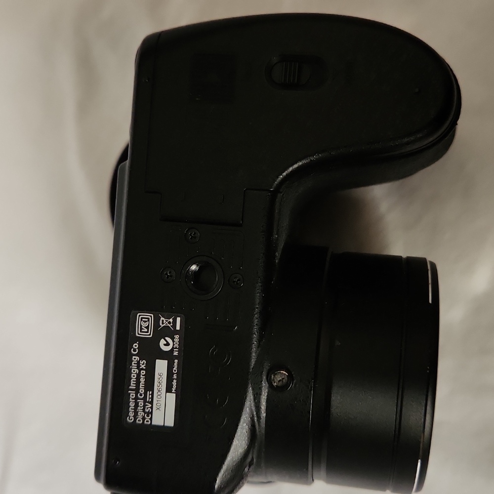 GE X5 Power Pro Series 14.1 MP Digital Camera with 15X Optical Zoom - Picture 11 of 16